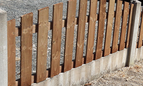 Garden Fence Maintenance article from S Beech Timbers